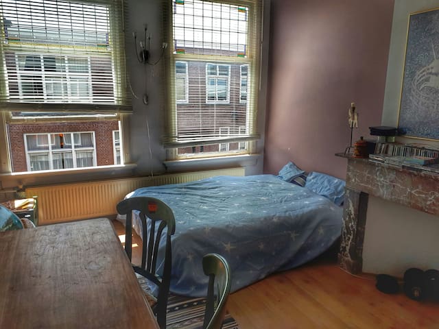 Cheap large room, fully equipped!!