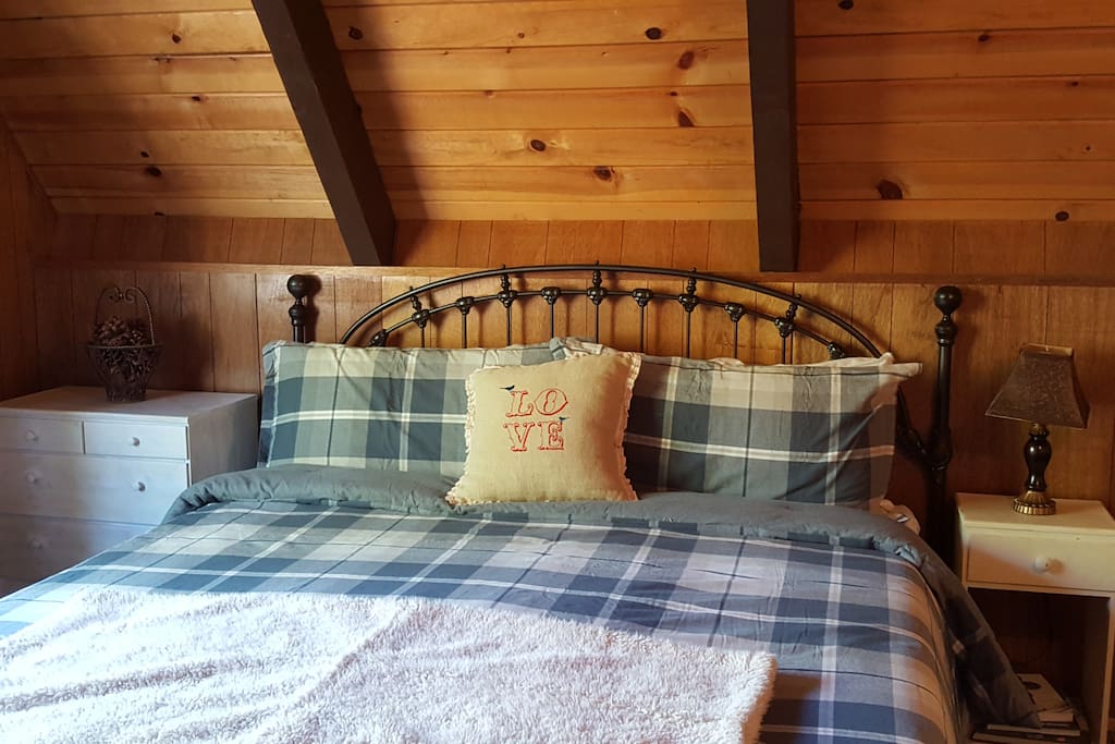 Comfortable queen size bed