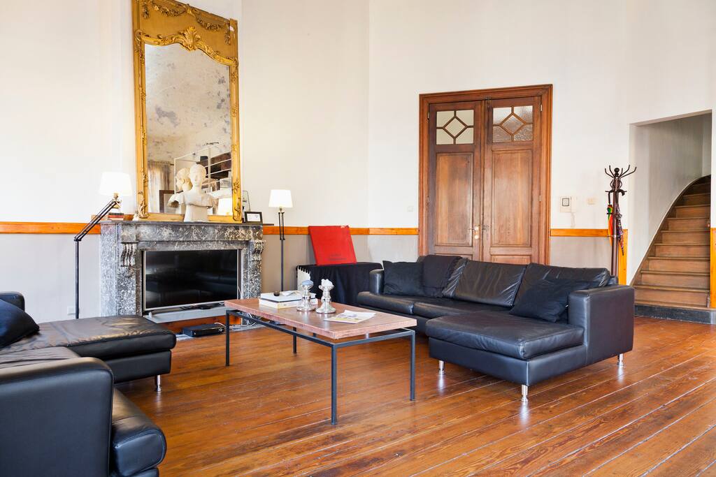 Large entrance doors to your apartment
***** Laura Prachtig kunstzinnig appartement op een toplocatie!