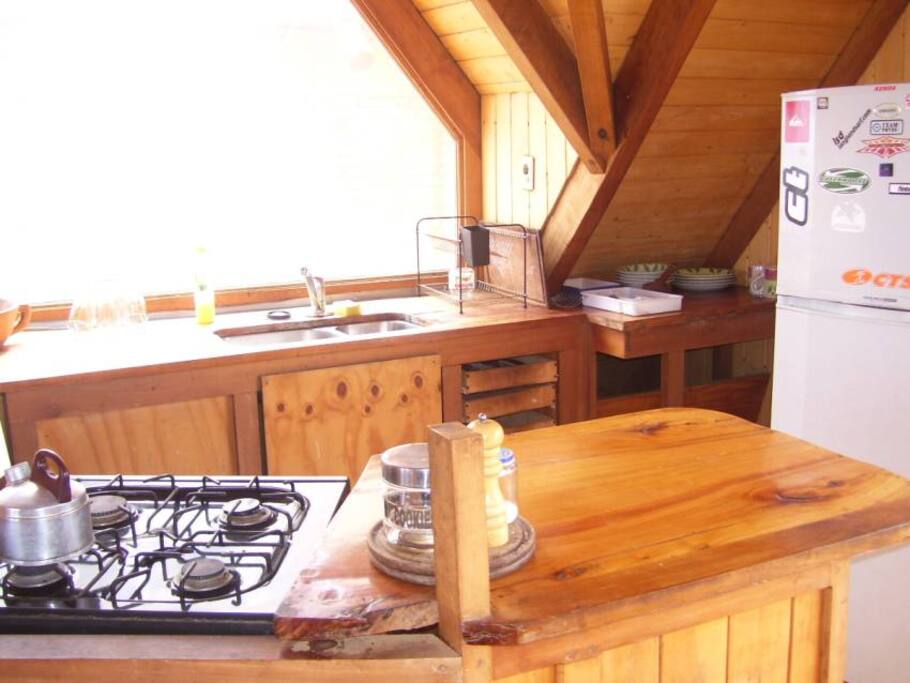 Fully Equipped ktchen with thermostat oven.