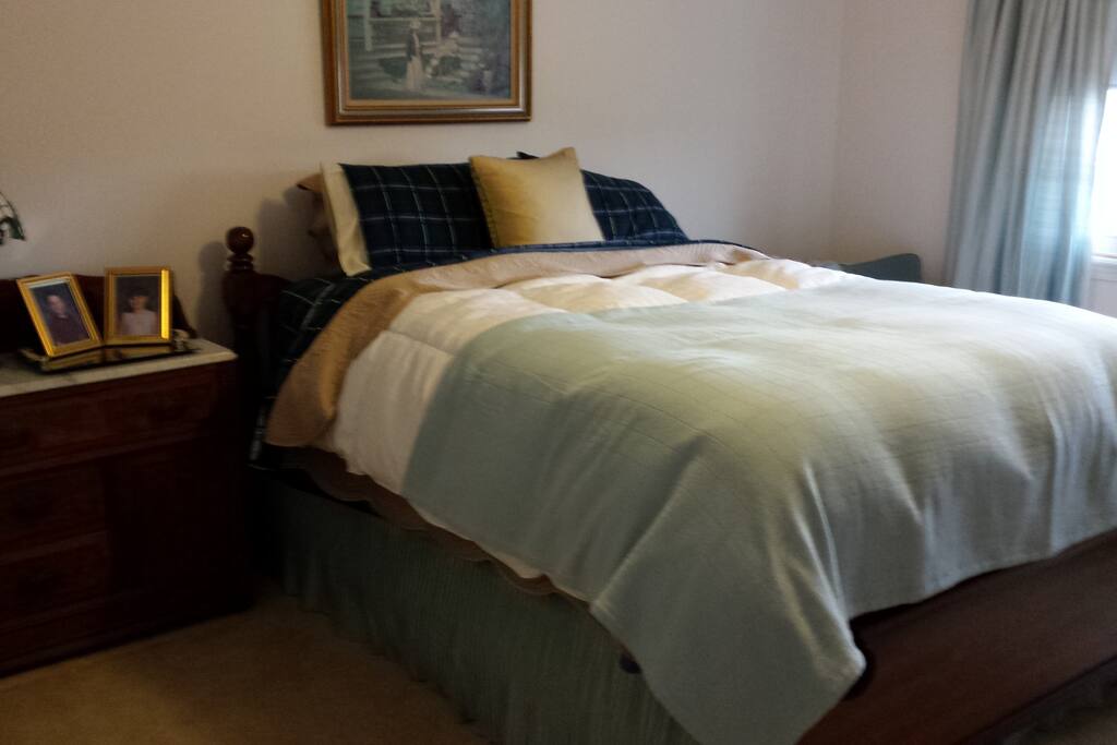 BEDROOM AVAILABLE