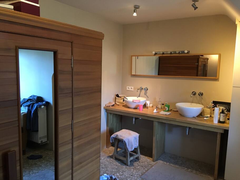 badkamer met sauna