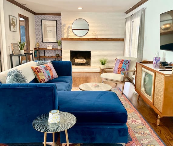 Creekside – 3br/2b, Fire Pit, Chef’s Kitchen