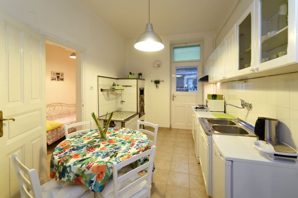 Dining room & kitchen