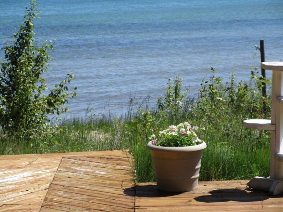 Gorgeous Lake View!