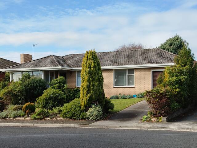 Button On The Beach gallery image 4