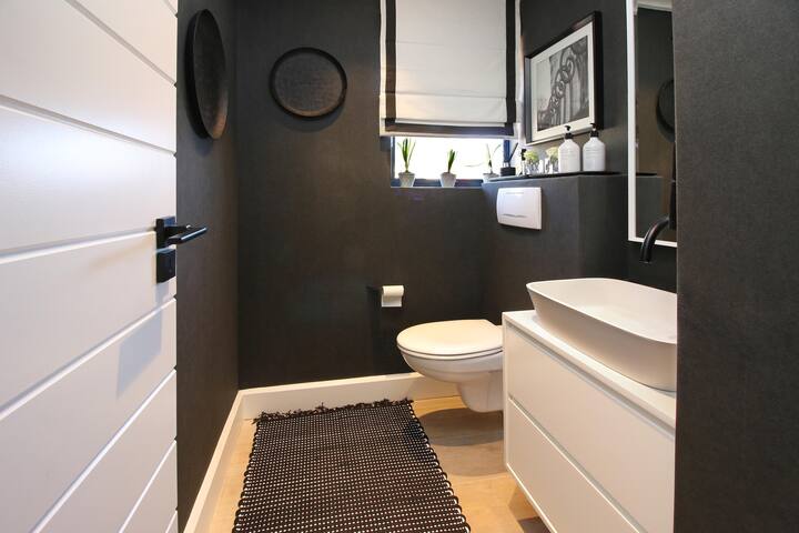 Eclipse Luxury Penthouse gallery image 3