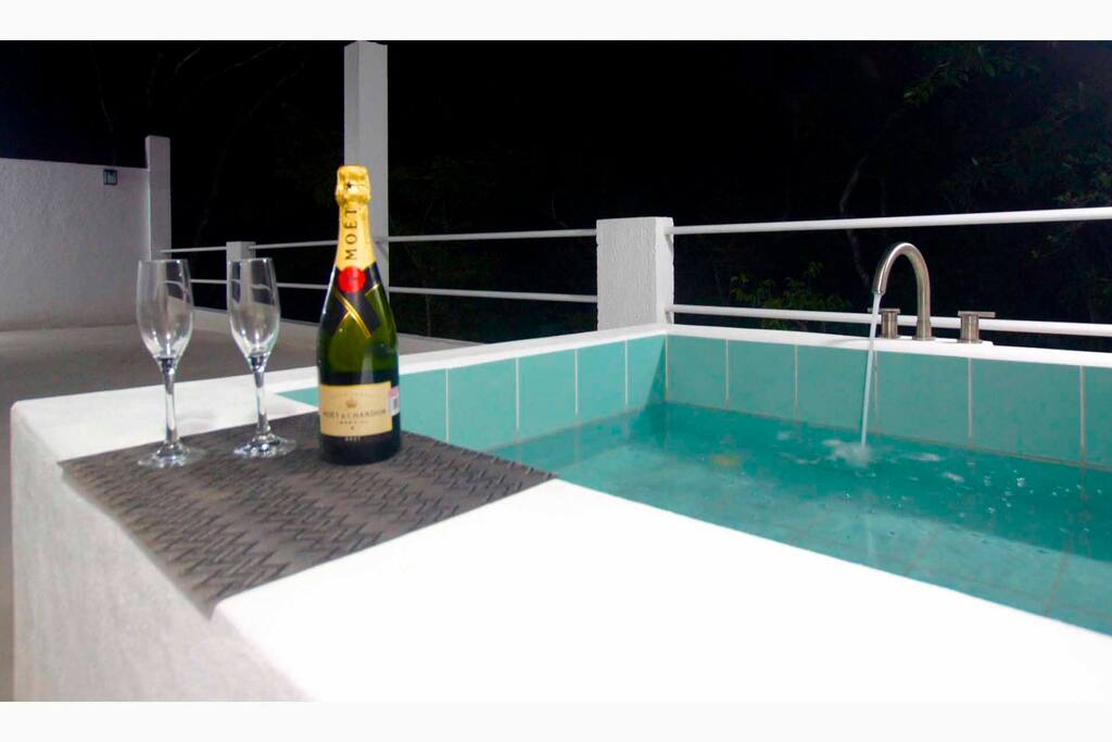 Romantic Dip Pool