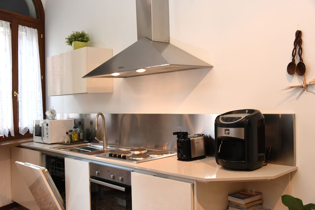 Fully equipped kitchen