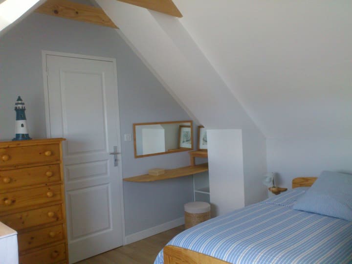 chumba cha kulala 2 kitanda 140