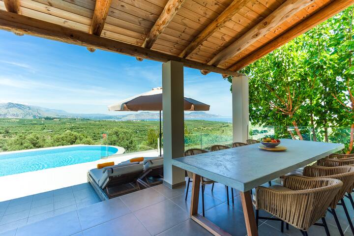 Villa Sugar- 2 km from the beach! gallery image 2