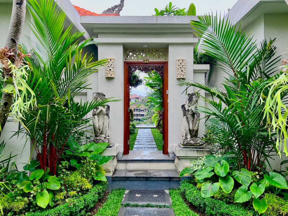 ANGSAKA Luxury Private Pool Villa Ubud — foto 1