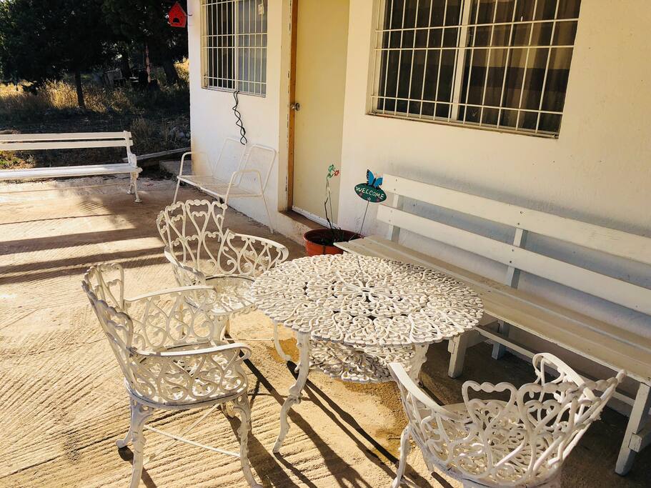 Mesa para comer en el aire libre