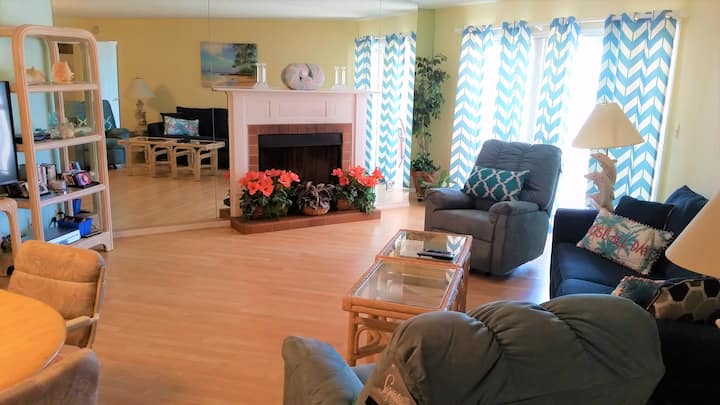 Awesome Penthouse Condo On Gulf Of Mexico - Indian Shores, FL