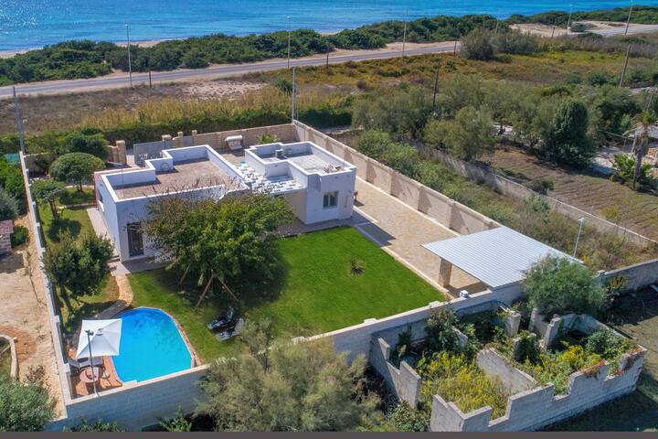 Villa Il Fenicottero Salentino by BarbarHouse gallery image 3