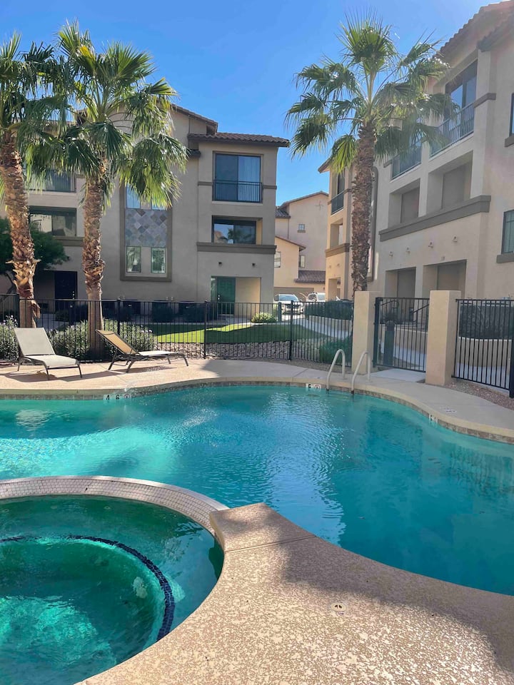 Newly built TownHouse near Arcadia with Pool & Jac Condominiums for