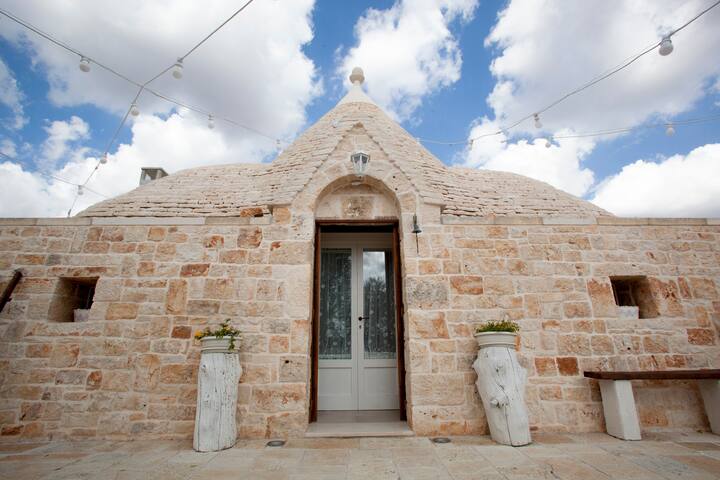 Trullo Oasi Santo Stefano – private pool gallery image 4