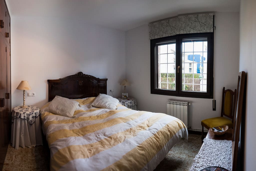 Room 1 - Main bedroom