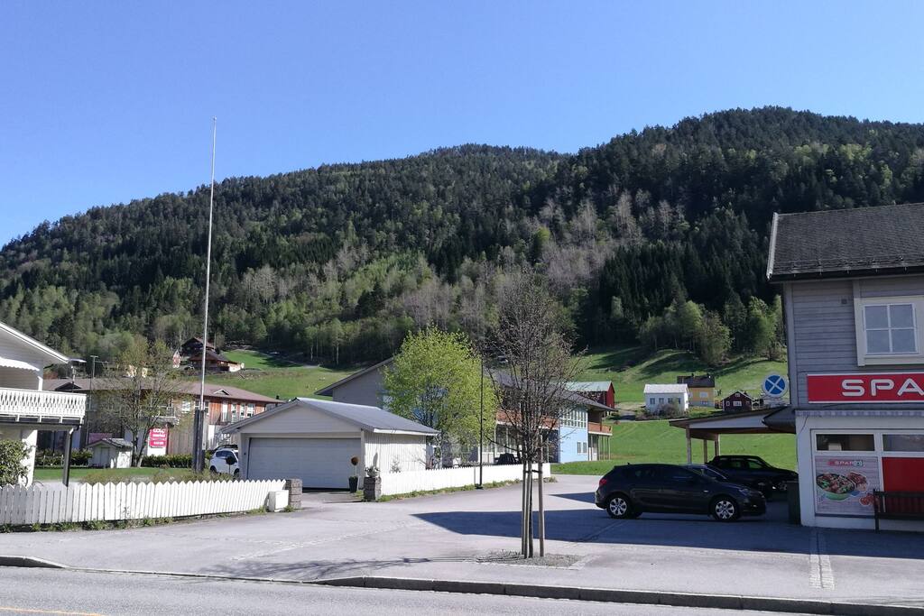 Grodås sentrum.
