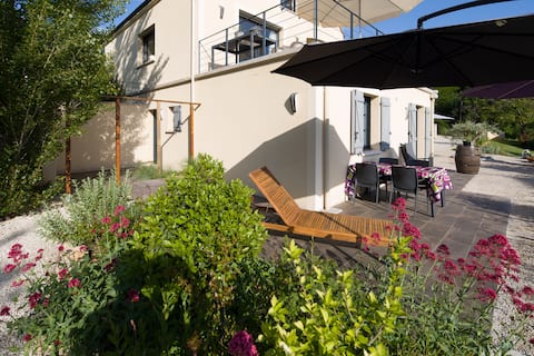 Luxury *** 2/4p. apartment + swimming pool