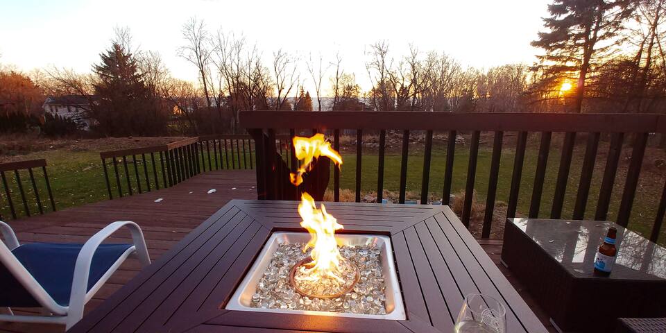 Sunny, private, lake view...spacious luxury home