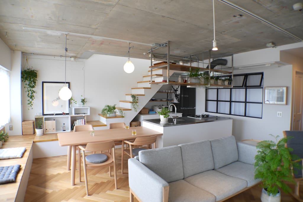 Living Dining Kitchen!
