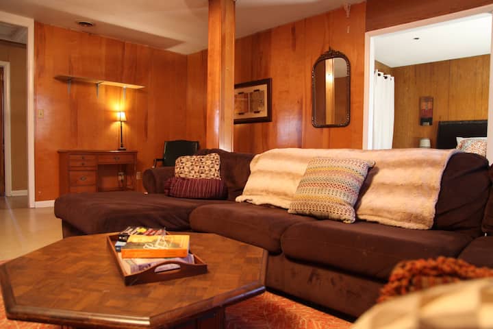 The Warehaus - Room For 16 People! - New Ulm, MN