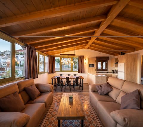 Spectacular penthouse in the heart of Granada