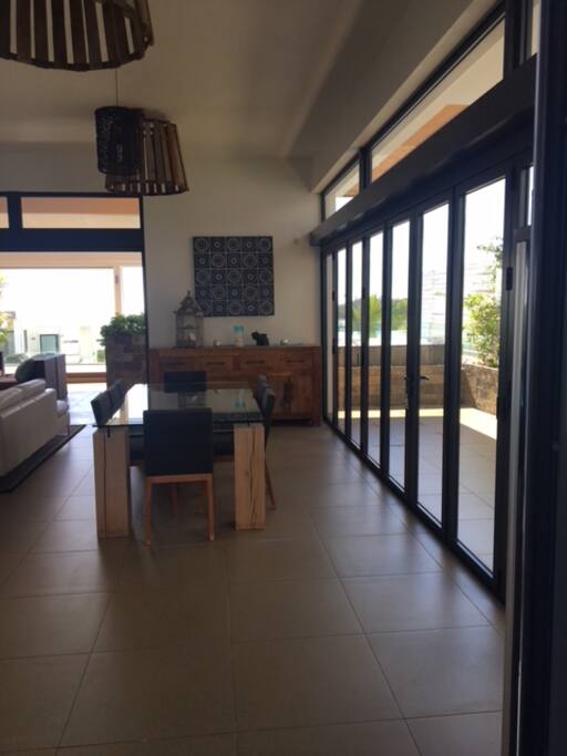 Coté salle à manger intérieure