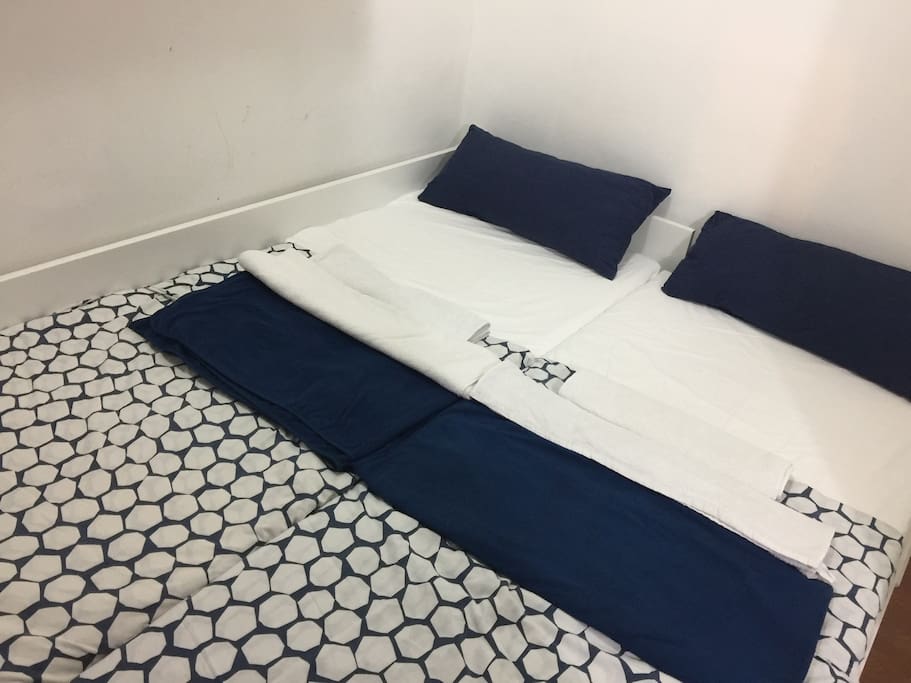 double bed for two people