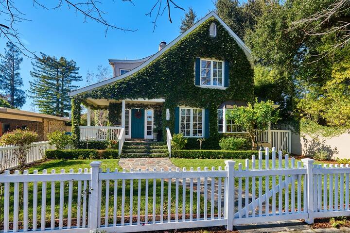 Welcome to our charming Tudor home gallery image 2