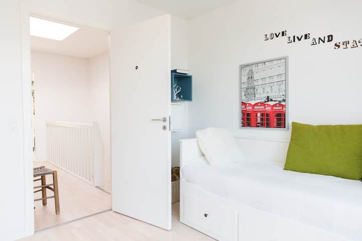 Kitanda cha watu wawili