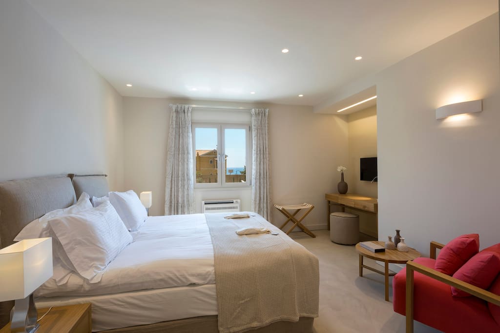 Double or Twin Bedroom with Coco-Mat sleeping system