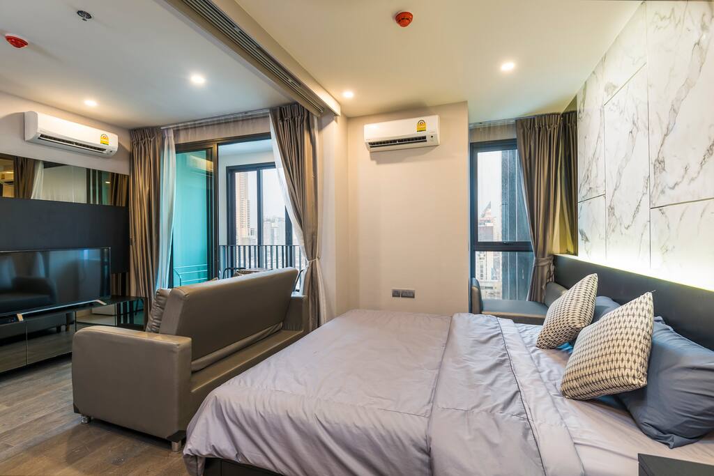 Queen size bed + Sofa bed
