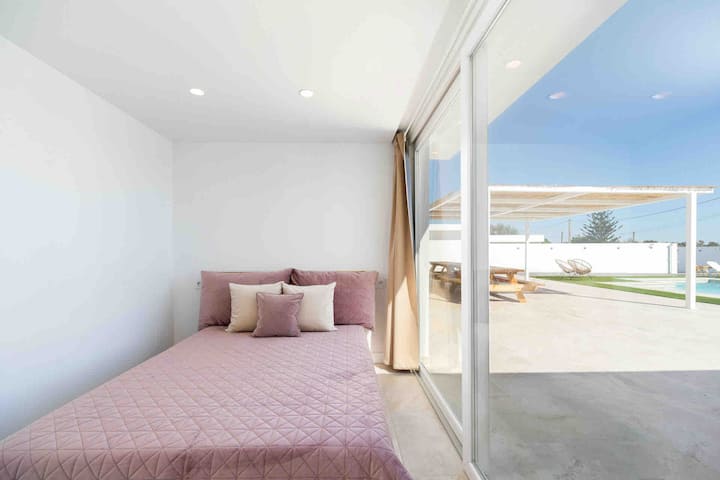 غرفة النوم 2