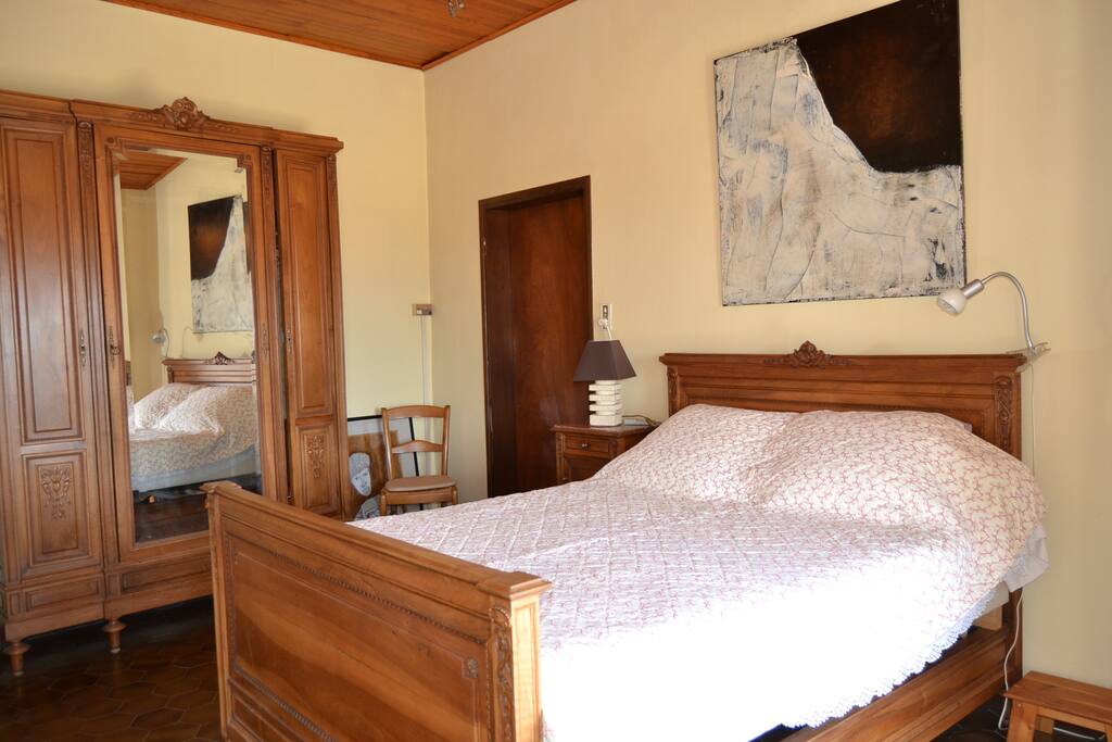 La chambre, au 1er étage (1)
