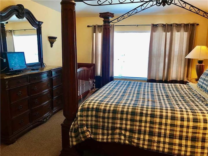 Main Bedroom  - King size Bed with TV