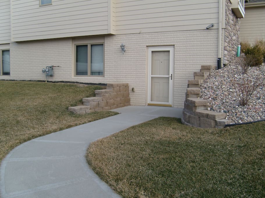Private lower level entrance for guests