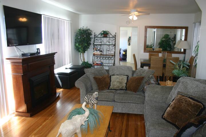 Fabulous Ocean Front Paradise- 8BR, 5 BA-Sleeps 21 gallery image 5