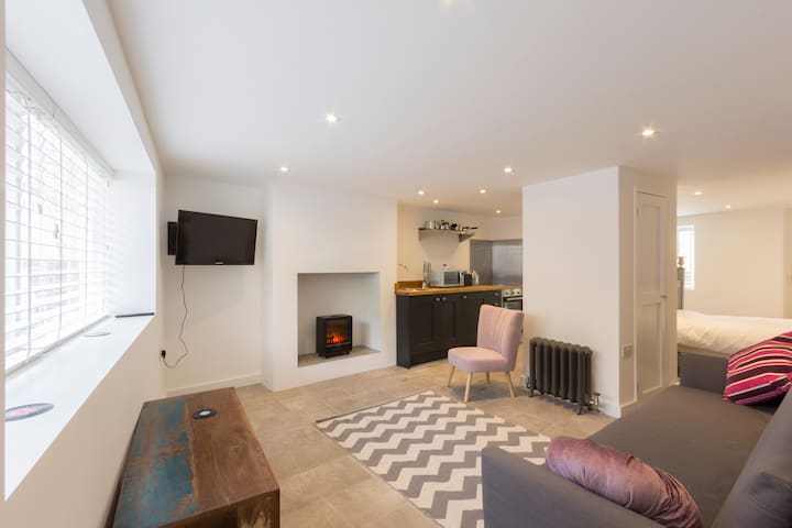 Light, airy basement in Georgian town house.