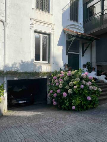 Seaside Villa (first floor apartment & parking) gallery image 3