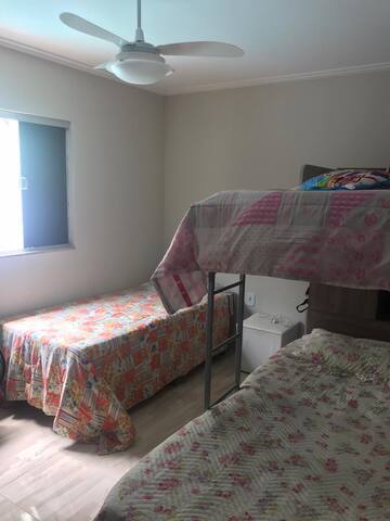 Quarto p/ até 2 pessoas - Cidade Nova (Itaperuna)