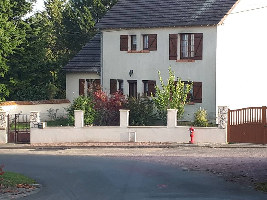 Maison vue de la rue