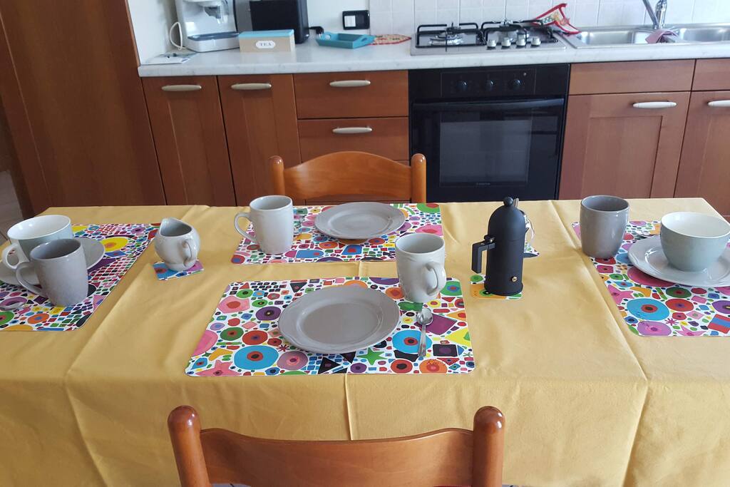 Set completo per colazione in ceramica