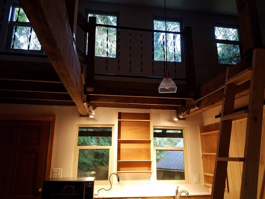 From the living room area you can see that there are 6 windows, just in the front of the house.