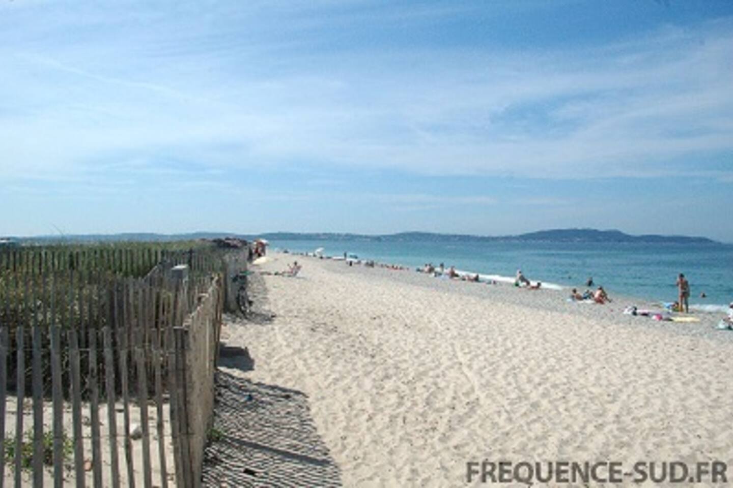 Studio Bord De Mer Hyeres Plage De L Almanarre Apartments For