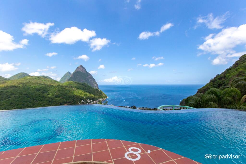 La Haut Resort-Superior Garden Rm #4 -Cocoa House - Guesthouses for
