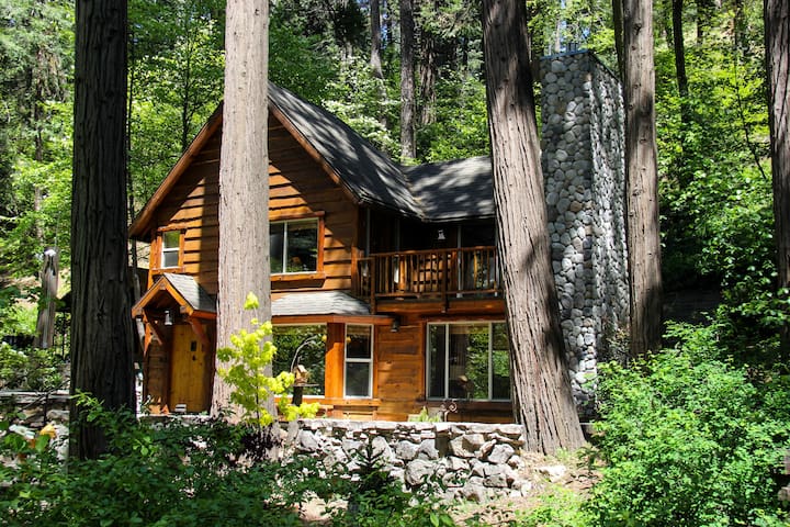 Burnt Mill Canyon Cottage, Romantic, 'Just for 2'