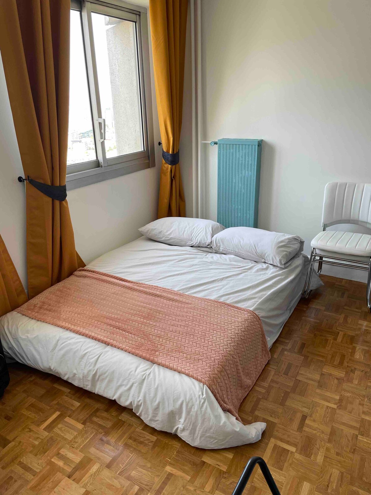 沙发床处于床模式