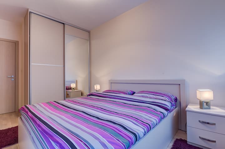 საძინებელი 1